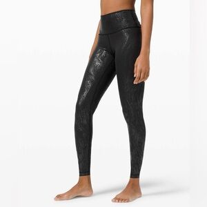 Lululemon Wunder Under High-Rise Tight 28" *Shine
Acclimatize Black Black Foil